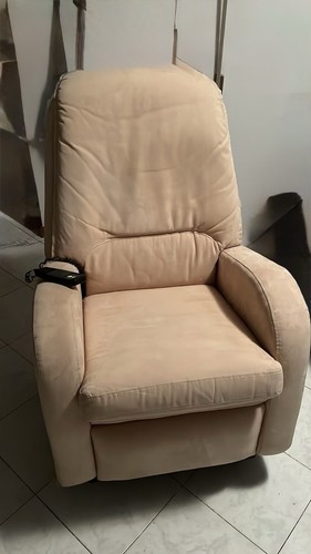 Poltrona reclinabile elettrica