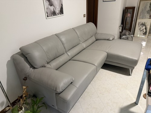 Divano - ,
